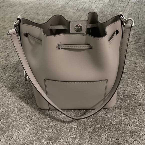 Michael Kors Eden Medium Drawstring Bucket Shoulder Bag - Picture 4 of 5